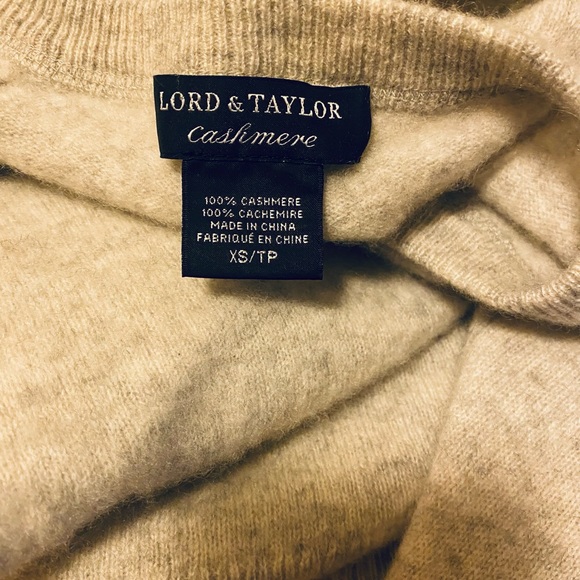 ⭐️ Host Pick ⭐️ Lord & Taylor Cashmere Sweater - Picture 3 of 5